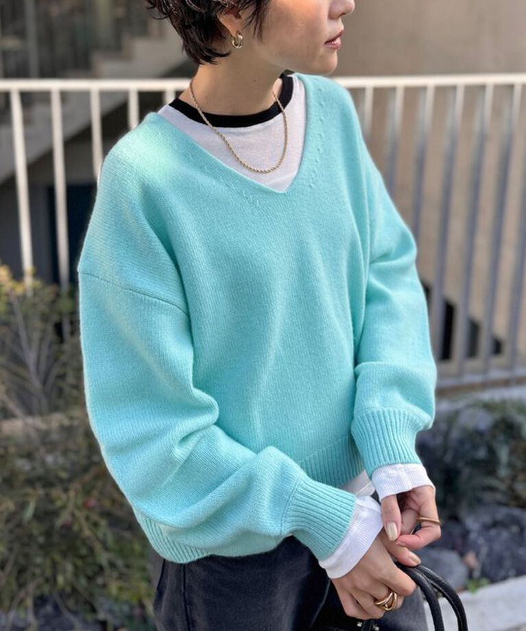 NOLLEY'S「ロゴ刺繍入りVネックプルオーバーニット」|ニット・セーター|ミントグリーン