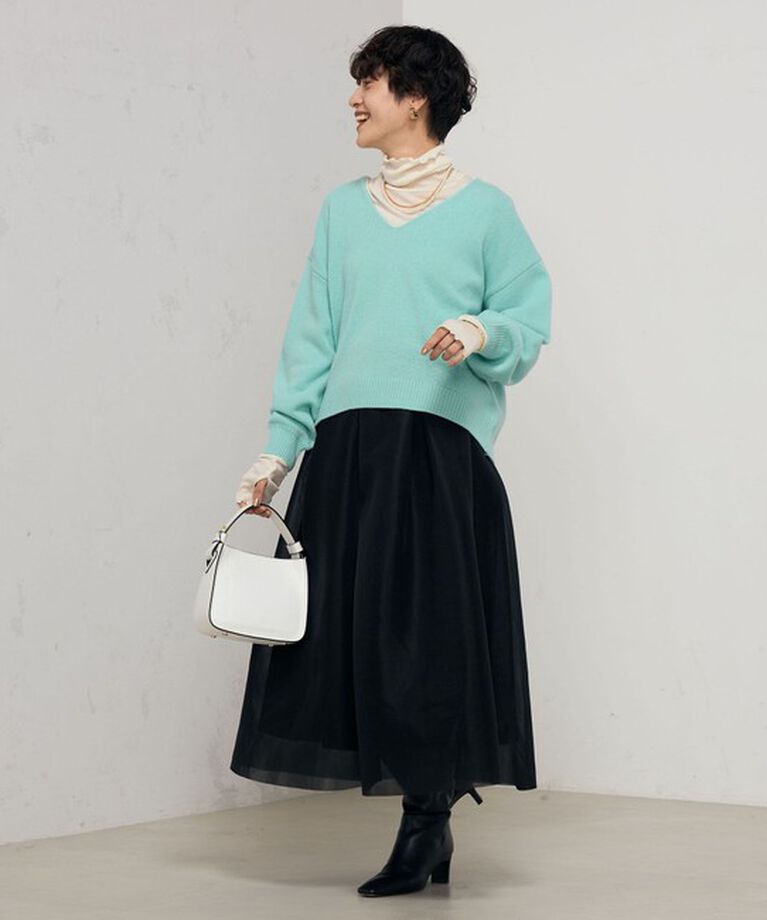 NOLLEY'S「ロゴ刺繍入りVネックプルオーバーニット」|ニット・セーター|