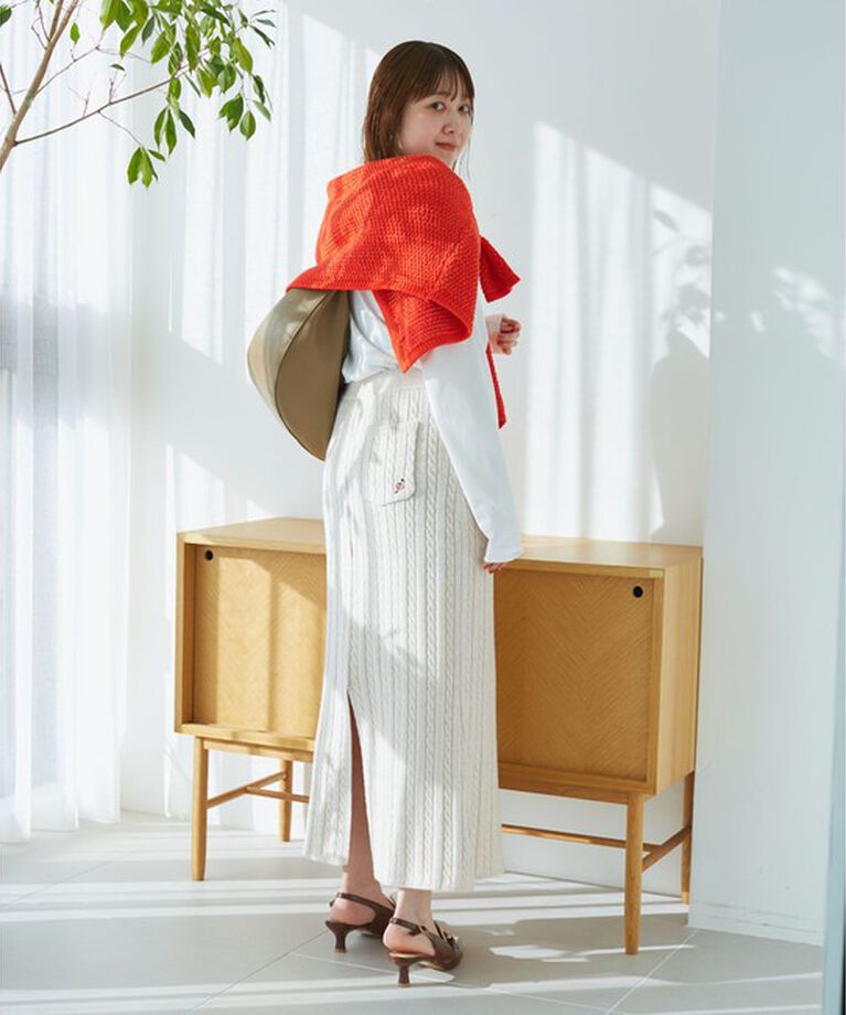 VIS「【DILIGENCE PARLOUR】VIS別注モデルローズ刺繍ポロケーブルニットスカート【セットアップ対応】」|スカート|