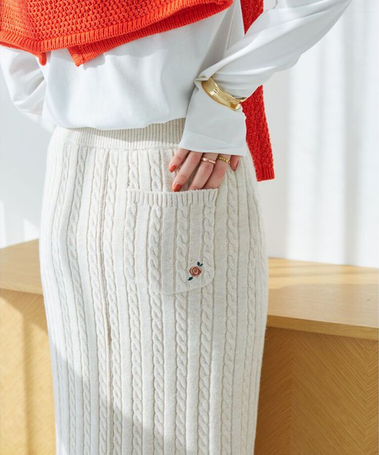 VIS「【DILIGENCE PARLOUR】VIS別注モデルローズ刺繍ポロケーブルニットスカート【セットアップ対応】」|スカート|