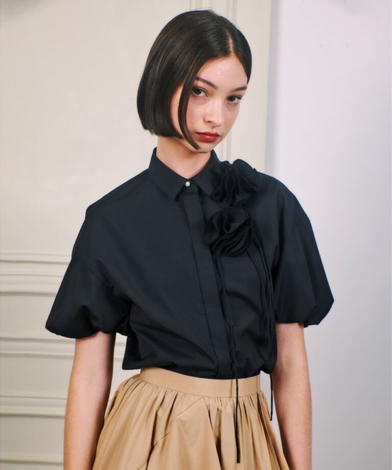LOULOU WILLOUGHBY「【LOULOU WILLOUGHBY】コサージュシャツ」|シャツ・ブラウス|ブラック