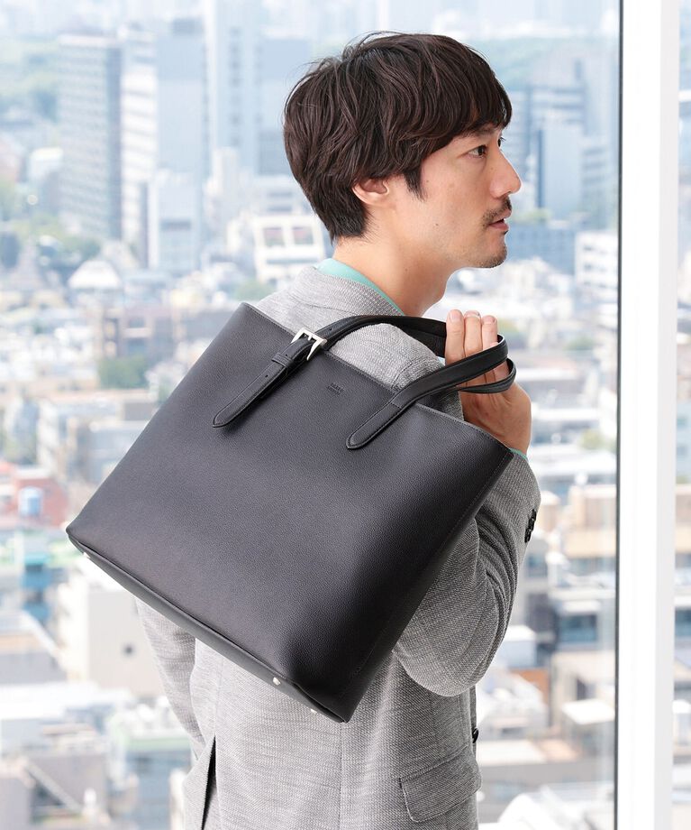 TAKEO KIKUCHI「【ONOFF兼用/13inch PC対応】オールレザー トートバッグ」|トートバッグ|