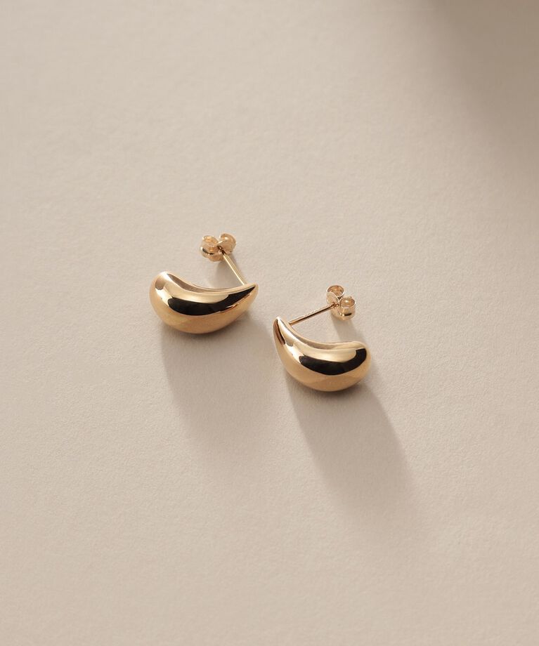 COCOSHNIK「K10中空ドロップカーブ スタッドピアス」|ピアス|