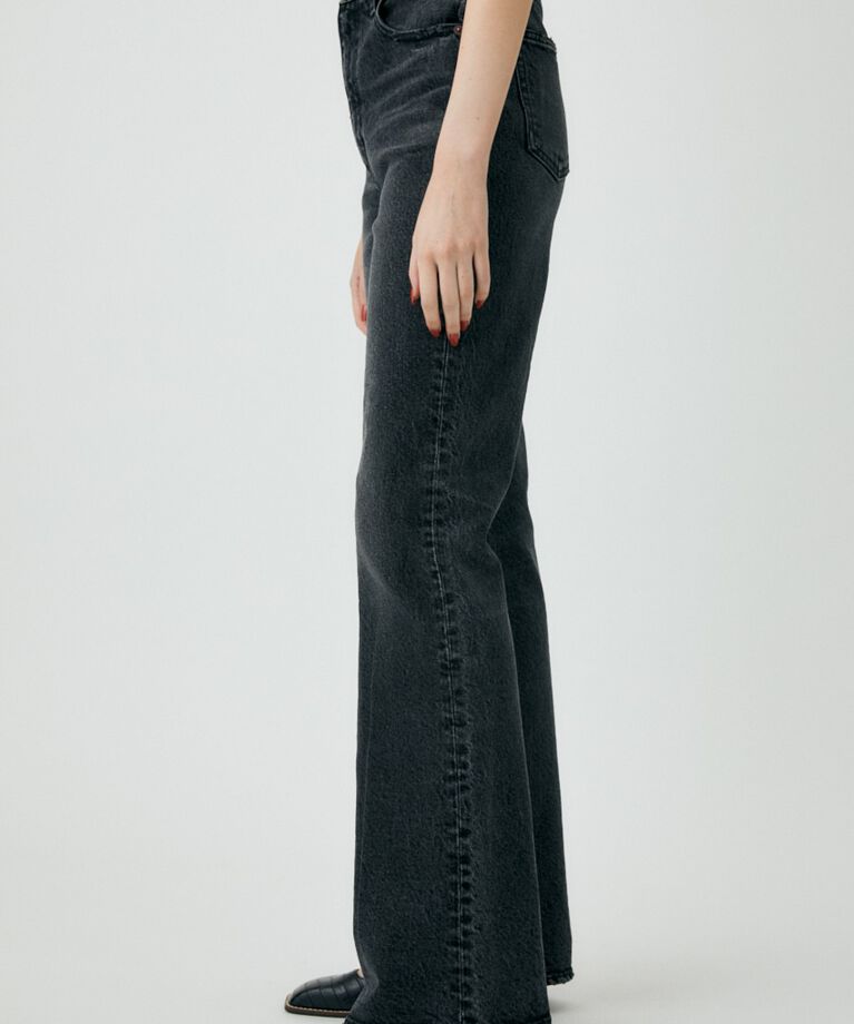 MOUSSY「MVS BLACK FLARE」|デニム|