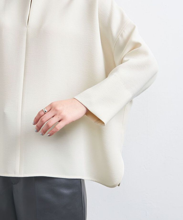 UNITED ARROWS「COMFY スリットノーカラー プルオーバー」|シャツ・ブラウス|