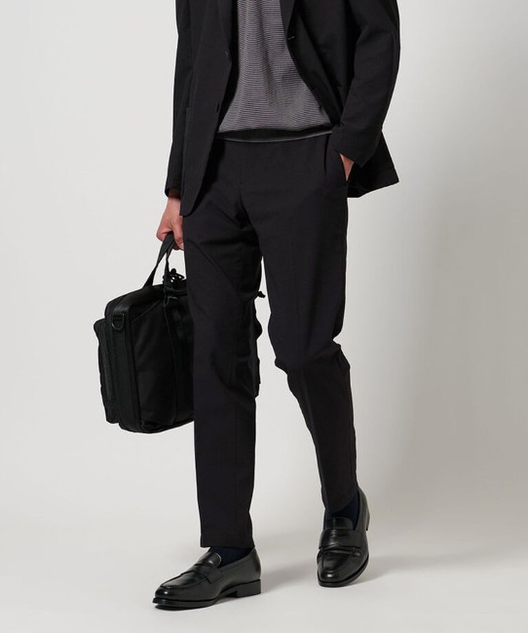 UNITED ARROWS「ライトサッカー ノープリーツ スラックス UA COZY  ―ウォッシャブル・２WAYストレッチ―」|スーツ|