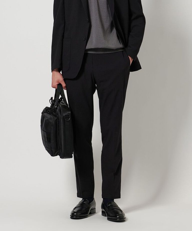 UNITED ARROWS「ライトサッカー ノープリーツ スラックス UA COZY  ―ウォッシャブル・２WAYストレッチ―」|スーツ|