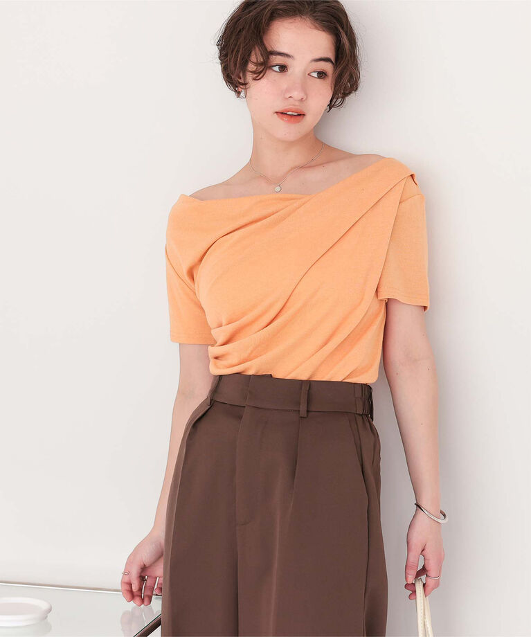 titivate「オフショルダーハーフスリーブTシャツ」|Tシャツ・カットソー|