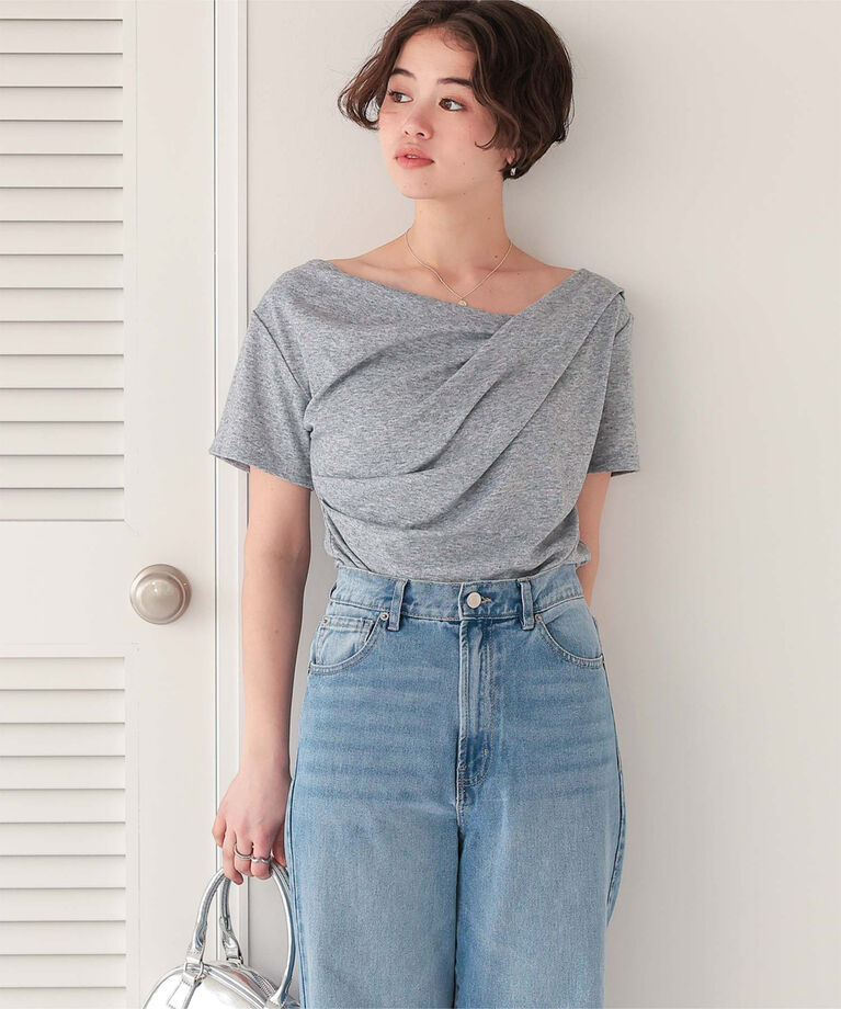 titivate「オフショルダーハーフスリーブTシャツ」|Tシャツ・カットソー|
