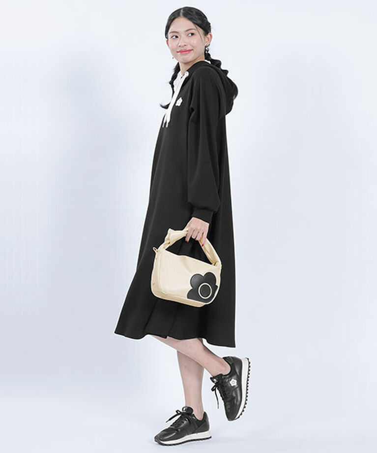 MARY QUANT「デイジーインザエッジ 2WAYショルダー」|ショルダー・メッセンジャー|