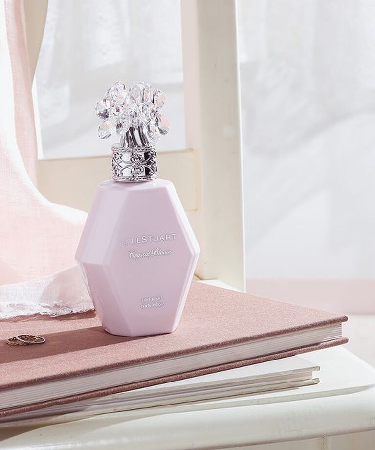 JILL STUART Beauty「ジルスチュアート　クリスタルブルーム パフュームド ボディローション」|ボディ保湿|