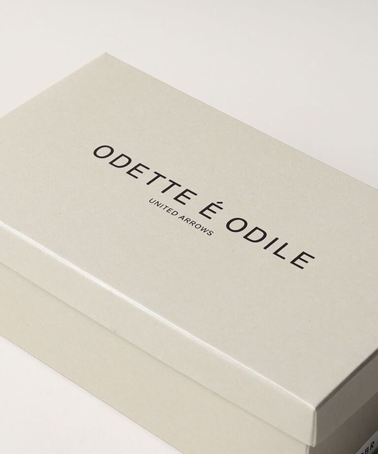 ODETTE E ODILE「サイドオープンバックベルト フラット25」|パンプス|