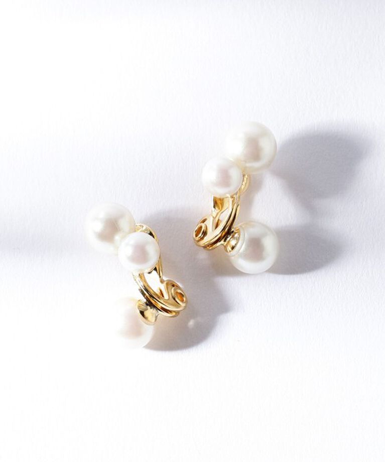 Demi-Luxe BEAMS 「jour couture / chubby 3パール イヤリング」|イヤリング|