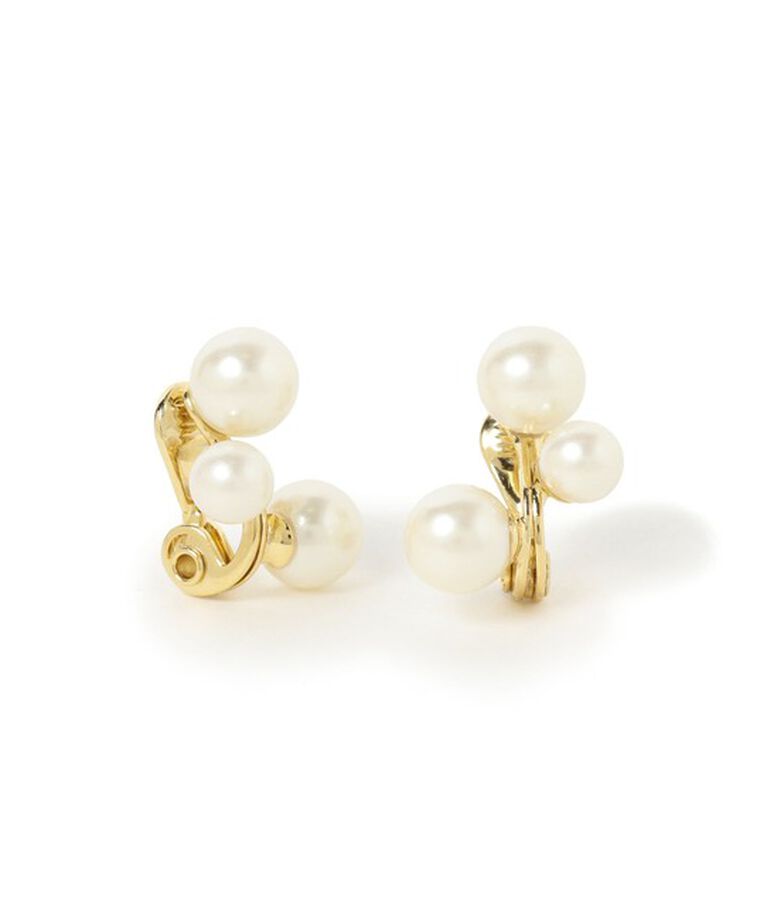 Demi-Luxe BEAMS 「jour couture / chubby 3パール イヤリング」|イヤリング|