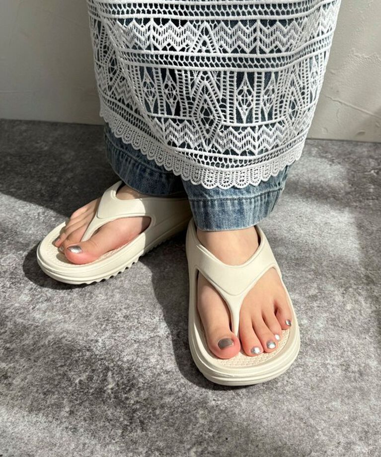 fredy emue「【MEI/メイ】TONG SANDAL リカバリーサンダル EVA」|サンダル|