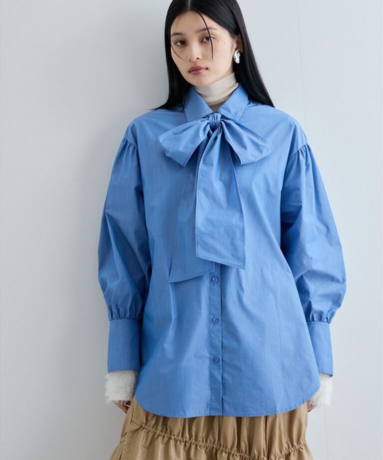 VIS「リボン付きバックシャーリングシャツ」|シャツ・ブラウス|サックス