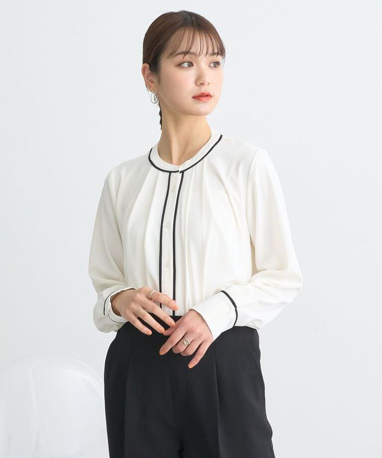 earth music&ecology「バイカラータックブラウス　25SS オフィス 春 夏」|シャツ・ブラウス|Off White