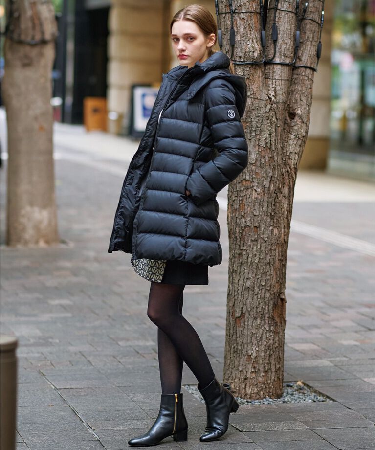 DRESSTERIOR「【大人百花冬号掲載 モデル美香さん着用】ホワイトグースダウンドレスコート」|ダウン|
