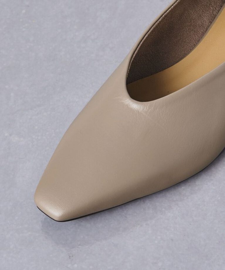 UNITED ARROWS「スクエア ポインテッド フラットシューズ」|パンプス|