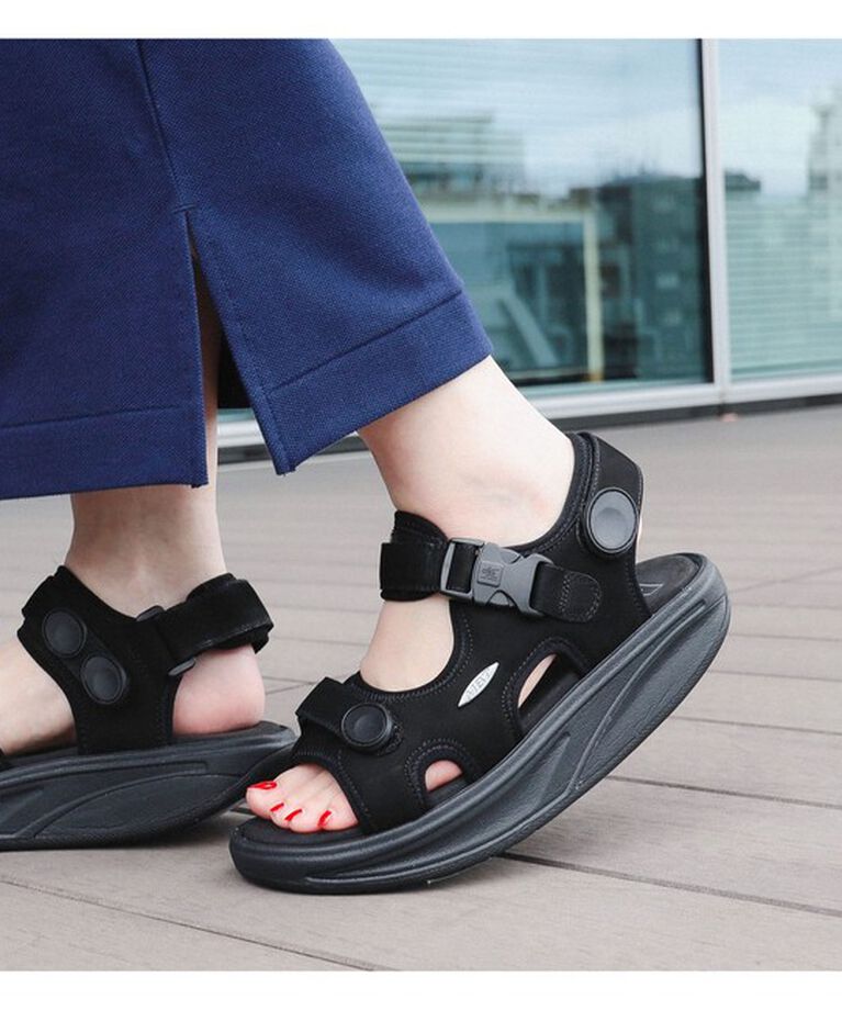 BEAMSBOY「MBT / KISUMU CLASSIC」|サンダル|BLACK