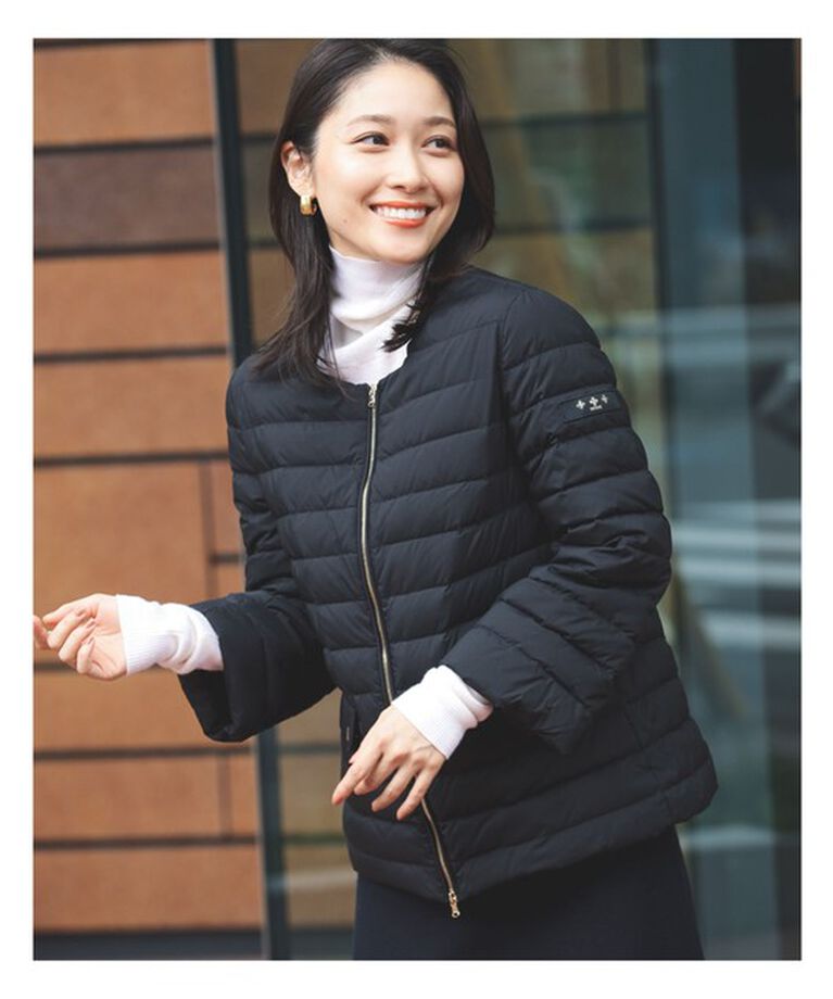 Demi-Luxe BEAMS 「TATRAS / 別注 ACACIA ノーカラー ライトダウンジャケット」|ブルゾン・スタジャン|BLACK
