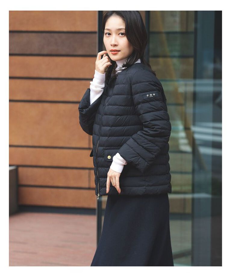 Demi-Luxe BEAMS 「TATRAS / 別注 ACACIA ノーカラー ライトダウンジャケット」|ブルゾン・スタジャン|