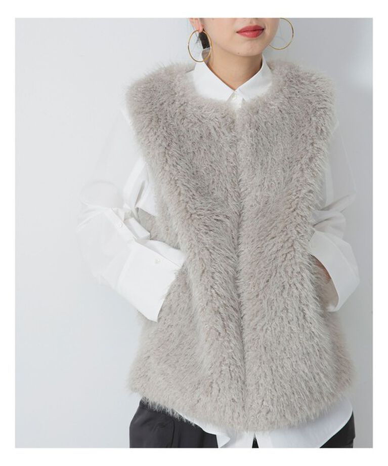 Demi-Luxe BEAMS 「ウェイビー フェイクファー ジレ」|ダウン|