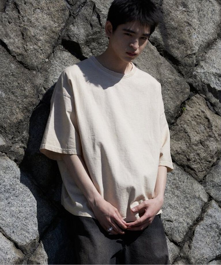 J.S.Homestead「J.S.Homestead / コールドダイ ダメージネックTシャツ」|Tシャツ・カットソー|ベージュ