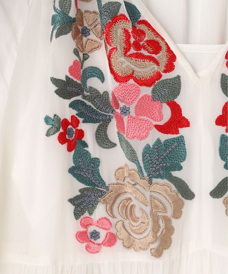 GRACE CONTINENTAL「フラワー刺繍ギャザートップ」|シャツ・ブラウス|