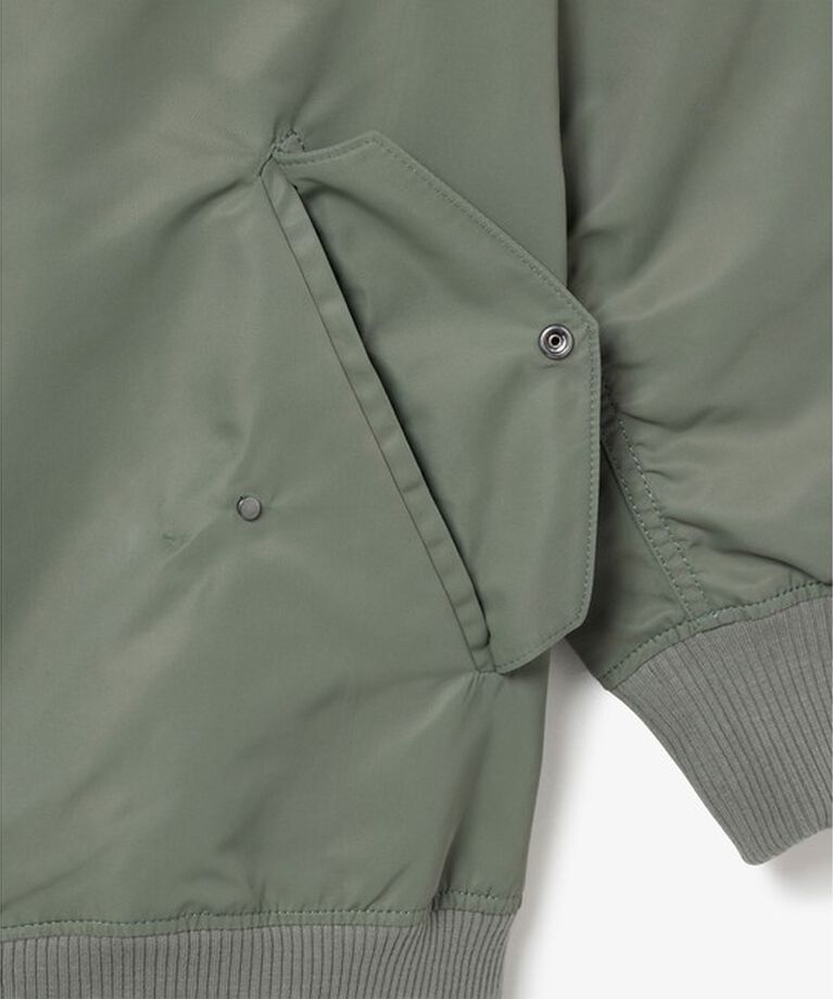 LACOSTE「2WAY 撥水 デタッチャブルスリーブボンバージャケット / ボリュームスリーブMAー1ブルゾン」|ブルゾン・スタジャン|