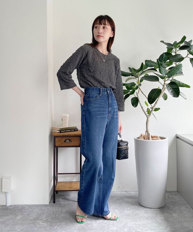 fredy emue「センタープレス ストレートデニムパンツ」|デニム|