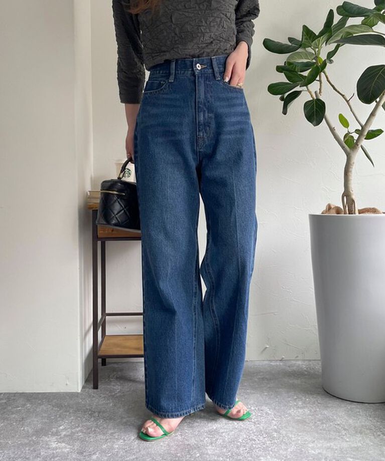 fredy emue「センタープレス ストレートデニムパンツ」|デニム|