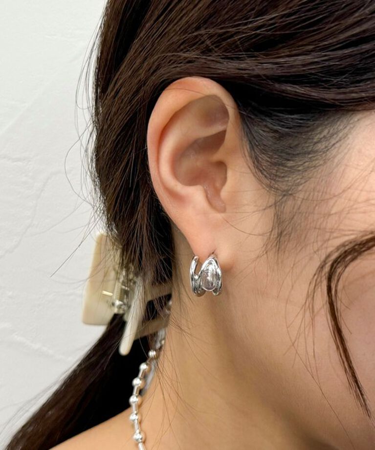 fredy emue「しずくストーンCカールピアス」|ピアス|