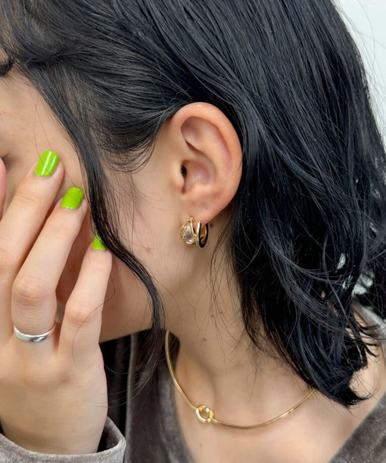 fredy emue「しずくストーンCカールピアス」|ピアス|
