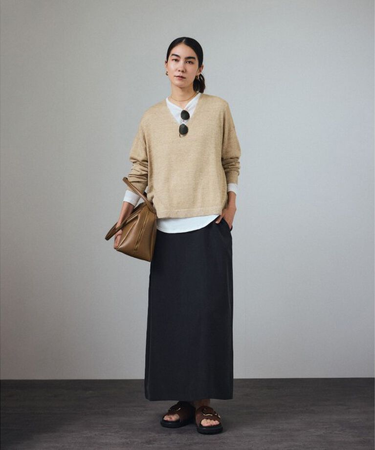 SALON adam et rope'「［スパークルリネン］シアーラメニットVネックプルオーバー」|ニット・セーター|