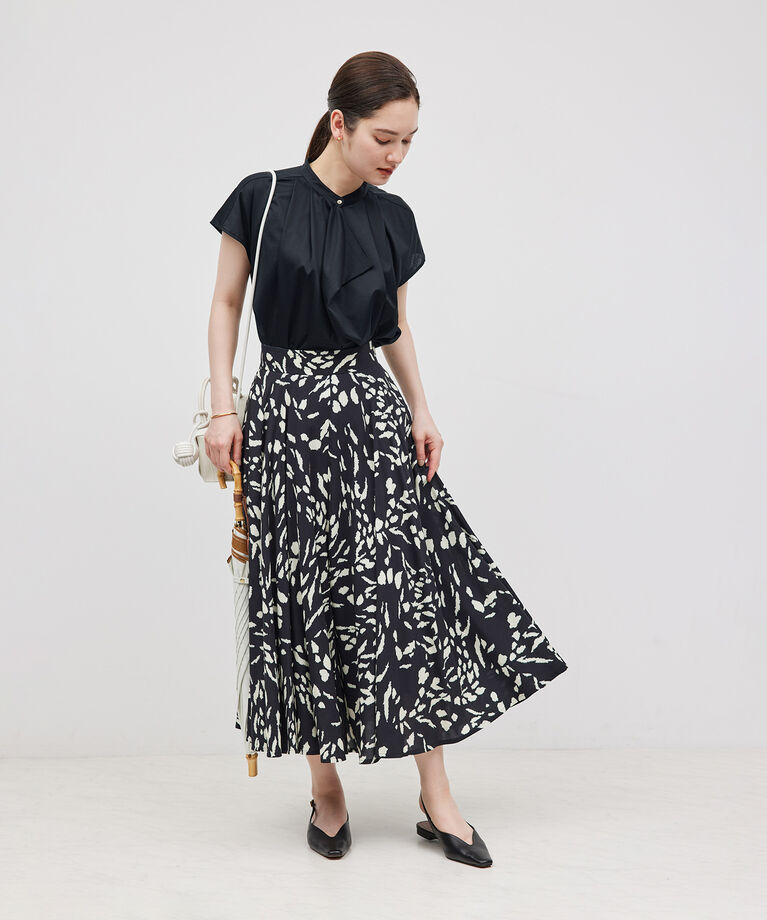 ROPE「【洗える】クリア天竺ラッフルフレンチスリーブカットソー」|シャツ・ブラウス|