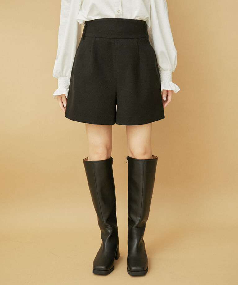 VIS「【STAYC SIEUN / SUMIN着用】【ViVi11月号掲載】ハイウエスト圧縮ショートパンツ」|スラックス|