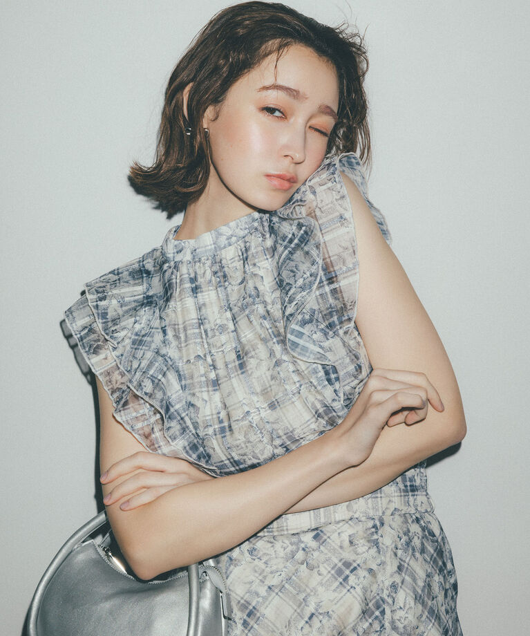VIS「【夏トップス総選挙/お気に入り登録No.2】シアーチェックフリルブラウス」|シャツ・ブラウス|キナリ系(17)