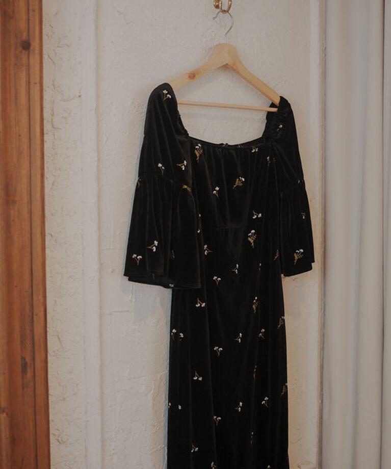  「【オケージョンドレス/結婚式】velour bell sleeve dress」|ドレス|