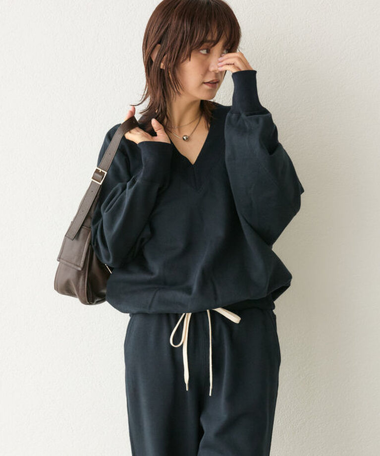  「【大人に着れる】Vネックスウェット」|Tシャツ・カットソー|