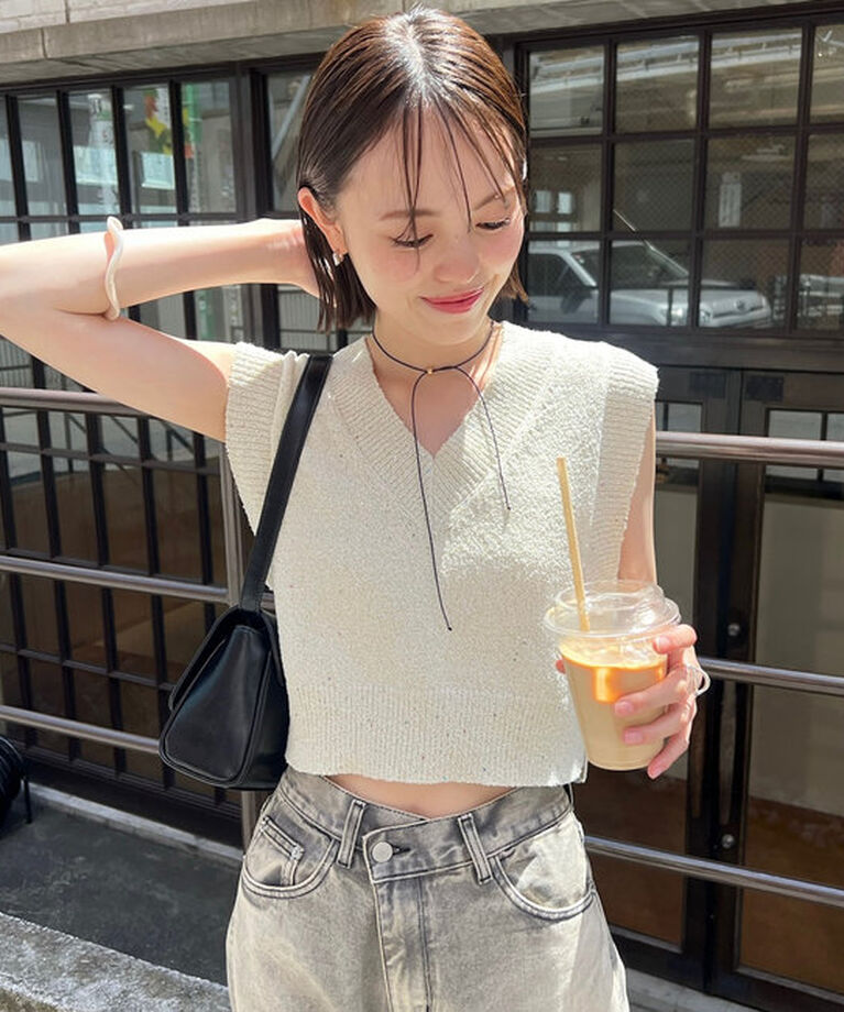  「【EC限定カラーあり/BRN・BLK2】スパンコールニットベスト」|ニット・セーター|