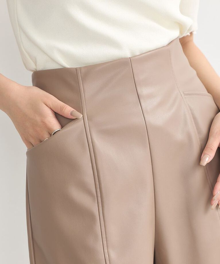 earth music&ecology「シンセティックレザーショートパンツ」|その他|