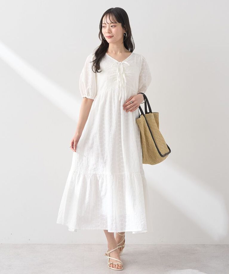earth music&ecology「花柄刺繍フレアワンピース」|ワンピース|Off White
