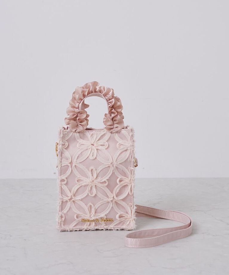 Maison de FLEUR「チュールフラワーフリルミニショルダートートバッグ」|トートバッグ|ピンクベージュ