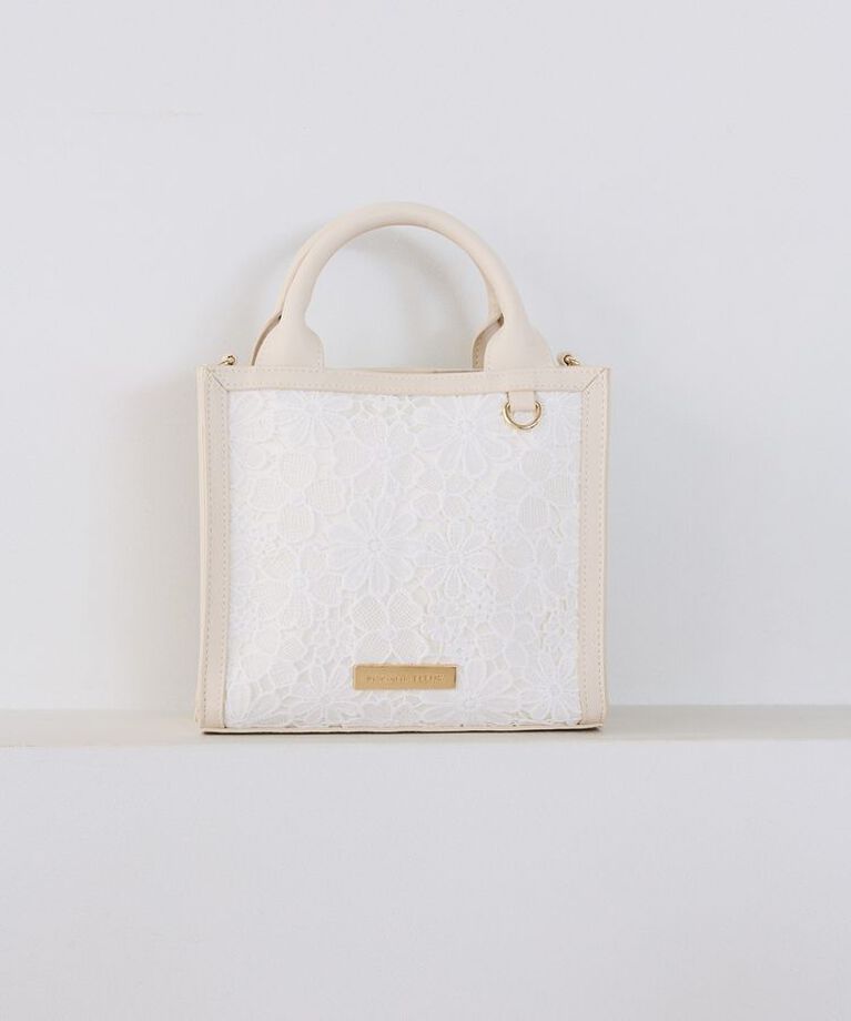 Maison de FLEUR「フラワーレース2Wayスクエアトートバッグ」|トートバッグ|アイボリー