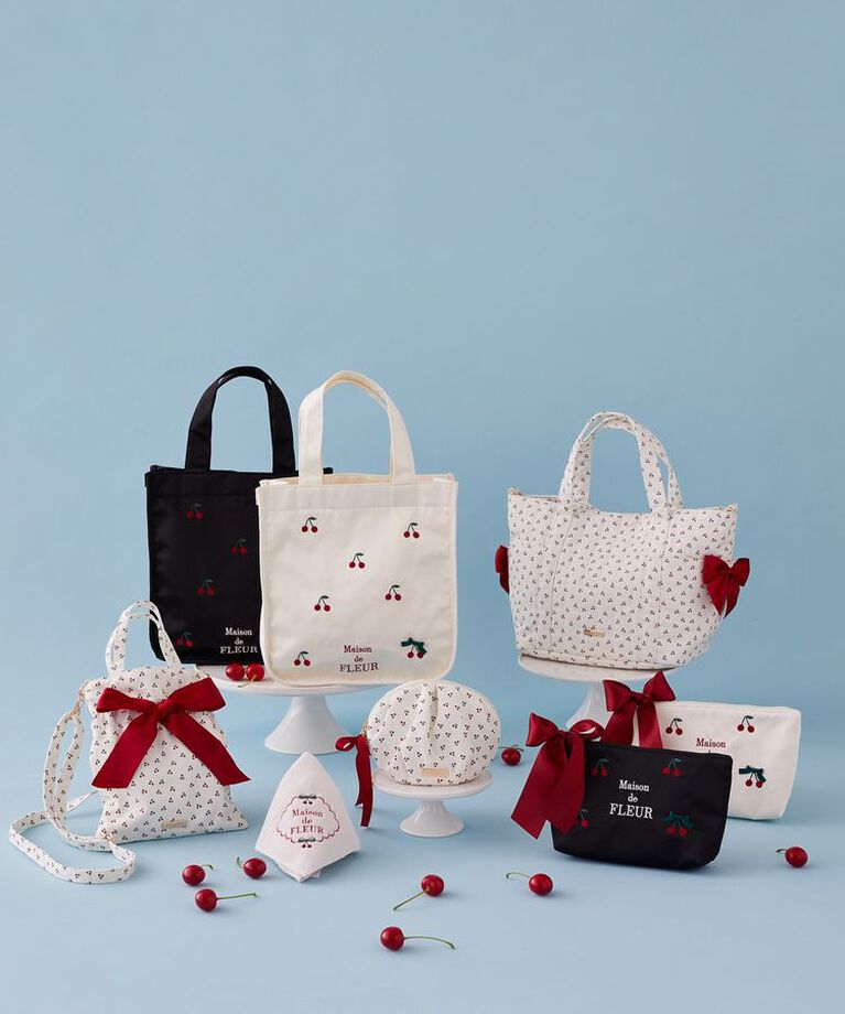 Maison de FLEUR「チェリー刺繍タオルハンカチ」|ハンカチ|