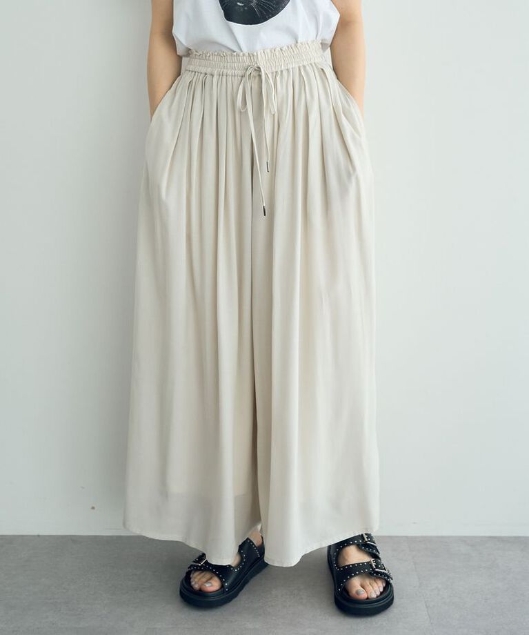YECCA VECCA「シルキータックワイドパンツ」|その他|Light beige