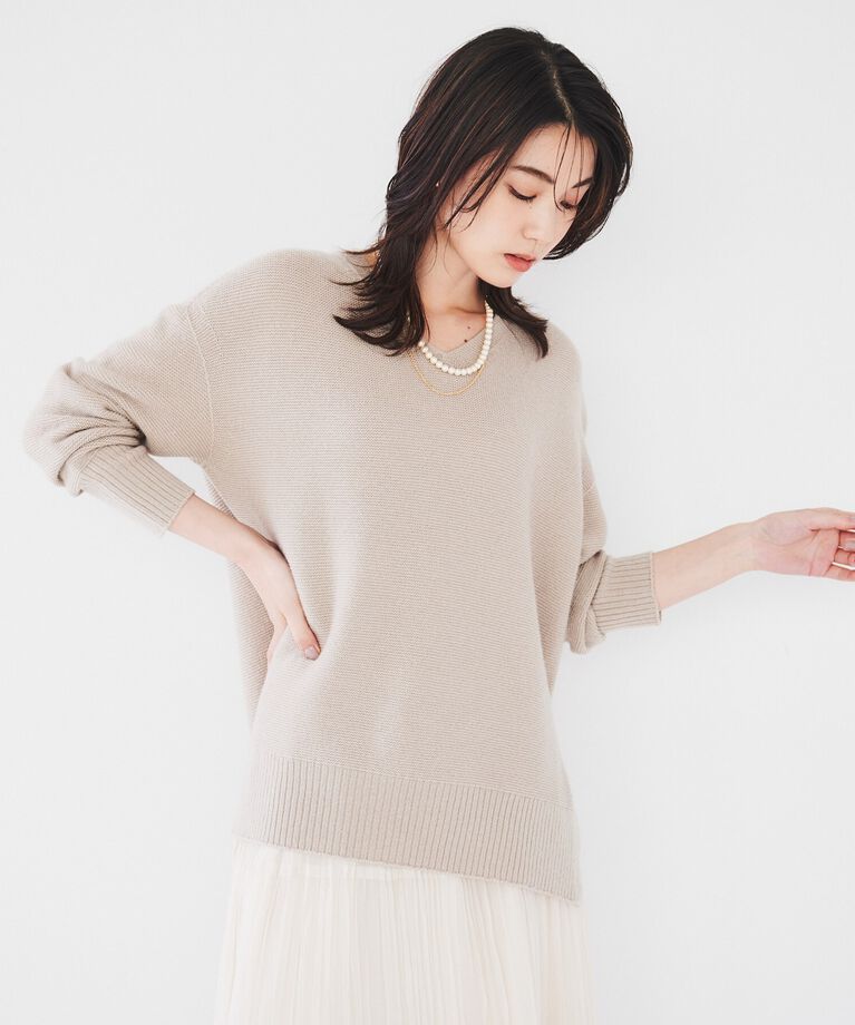 UNTITLED「【体型カバー/日本製/洗える】ウールシルクカシミヤミックス Vネックプルオーバーニット」|ニット・セーター|