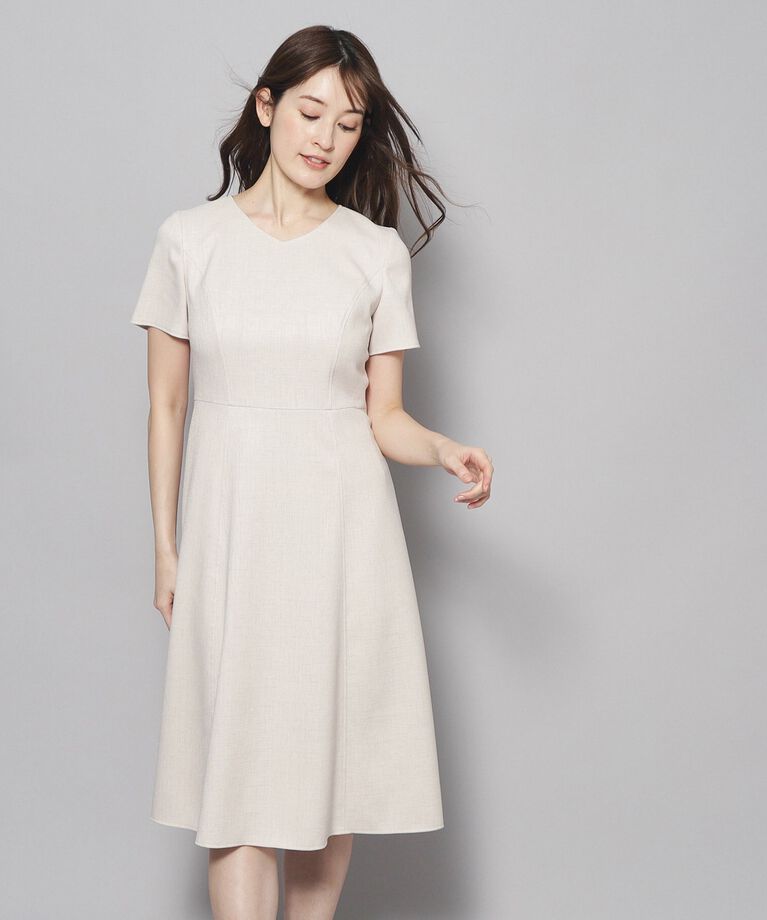 COUP DE CHANCE「【洗える／日本製／フレア】女性らしいシルエットが美しい、麻調ストレッチワンピース」|ワンピース|ｸﾞﾚｰｼﾞｭ(050)