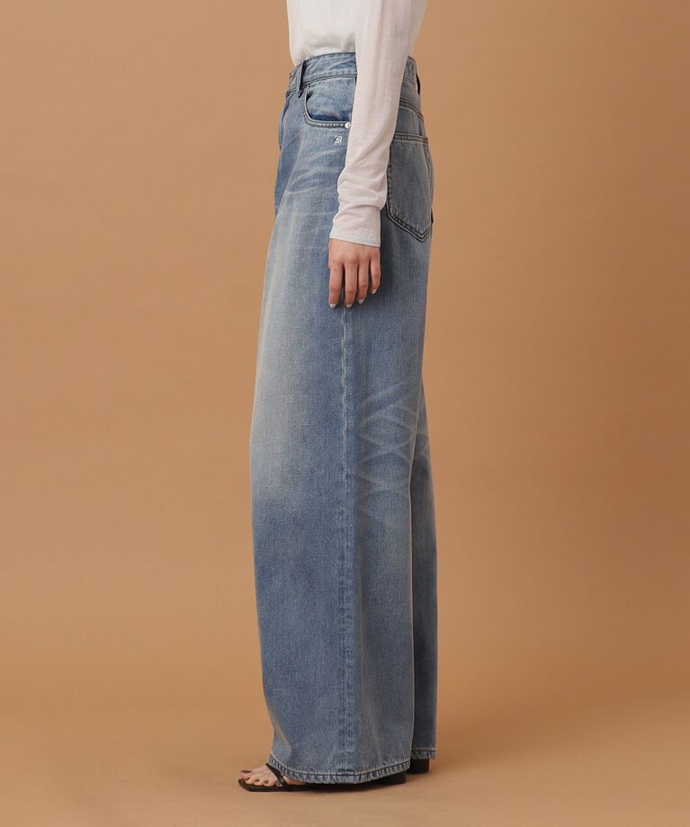 DRESSTERIOR「【大人百花春号掲載 モデル美香さん着用】ヴィンテージ加工ワイドデニムパンツ」|デニム|